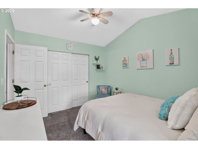 14123 Se SUMMERFIELD Loop, Happy Valley, OR 97086