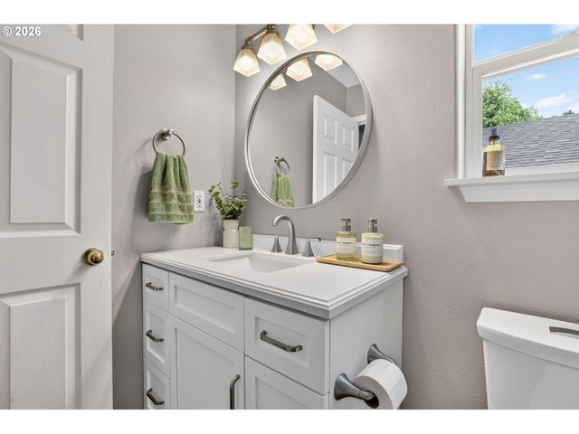 14123 Se SUMMERFIELD Loop, Happy Valley, OR 97086