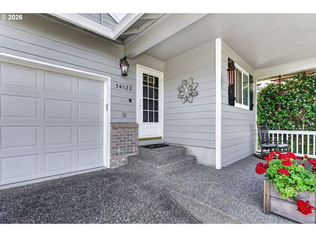 14123 Se SUMMERFIELD Loop, Happy Valley, OR 97086