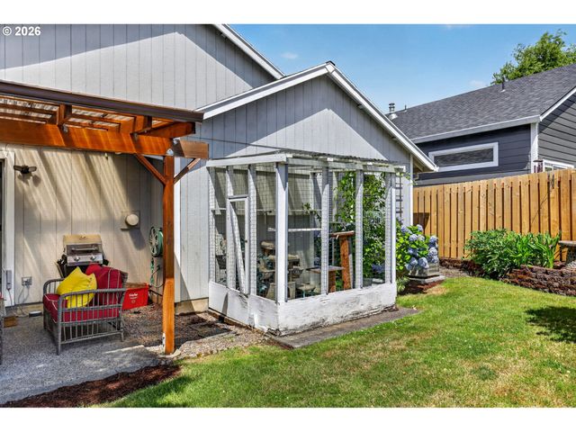 14123 Se SUMMERFIELD Loop, Happy Valley, OR 97086