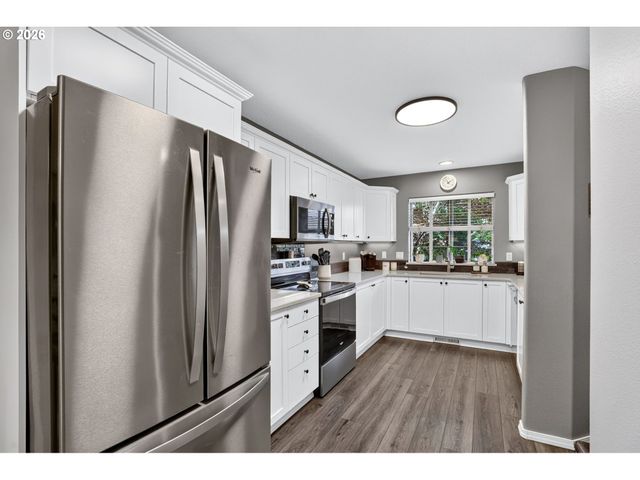 14123 Se SUMMERFIELD Loop, Happy Valley, OR 97086