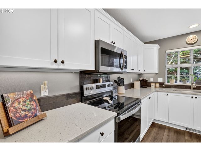 14123 Se SUMMERFIELD Loop, Happy Valley, OR 97086