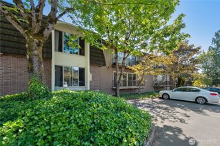 11006 NE 68th Street #812, Kirkland, WA 98033