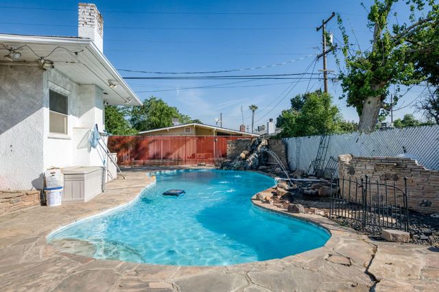 1407 E Princeton Avenue, Fresno, CA 93704