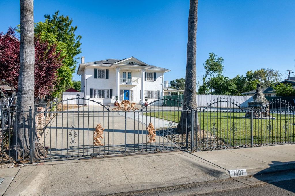 1407 E Princeton Avenue, Fresno, CA 93704