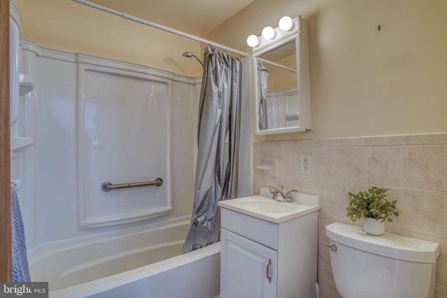 2481 N DUPONT PKWY, Middletown, DE 19709