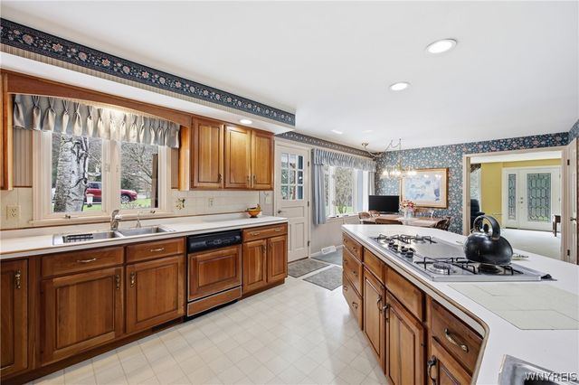 9832 East Holland Road, Holland, NY 14080