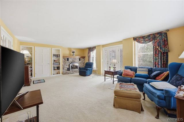 9832 East Holland Road, Holland, NY 14080
