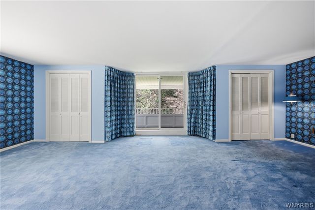 9832 East Holland Road, Holland, NY 14080