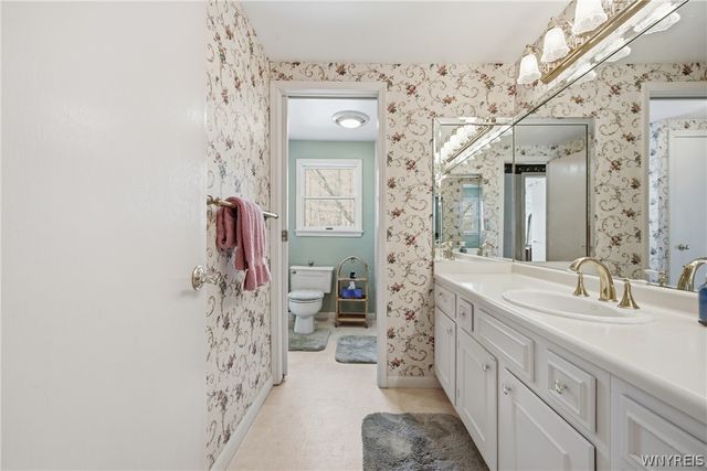 9832 East Holland Road, Holland, NY 14080