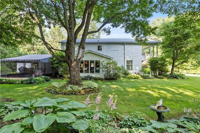 9832 East Holland Road, Holland, NY 14080