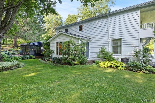 9832 East Holland Road, Holland, NY 14080