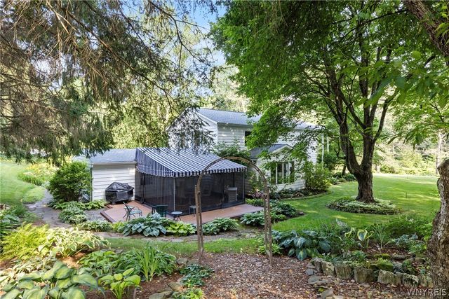9832 East Holland Road, Holland, NY 14080
