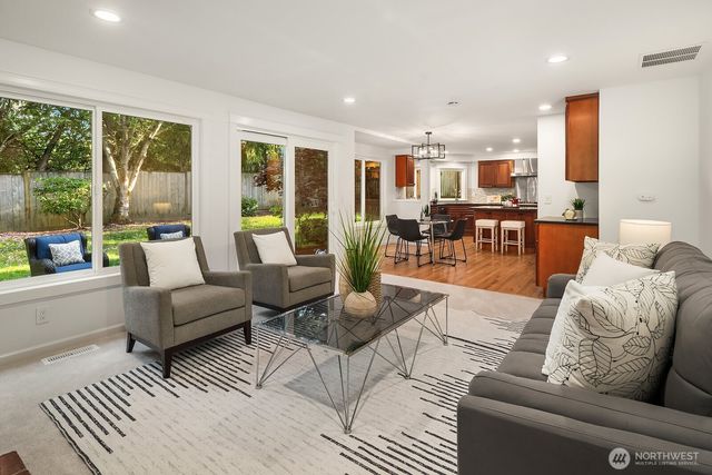 23203 NE 18th Place, Sammamish, WA 98074