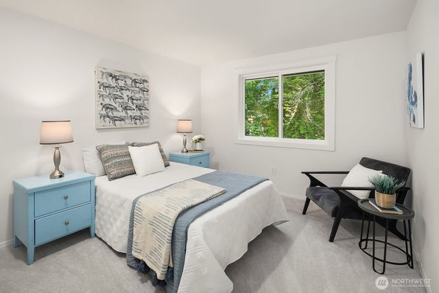 23203 NE 18th Place, Sammamish, WA 98074