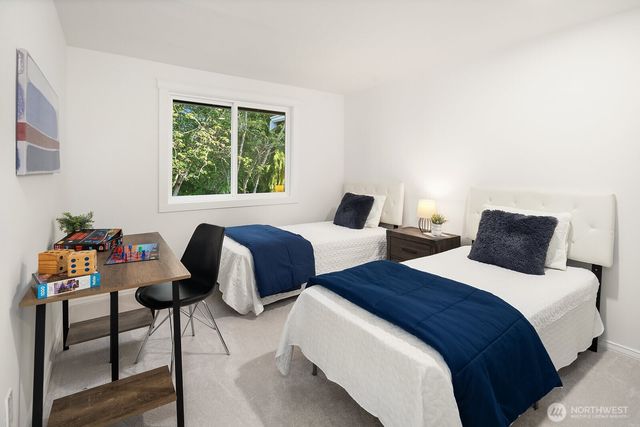 23203 NE 18th Place, Sammamish, WA 98074