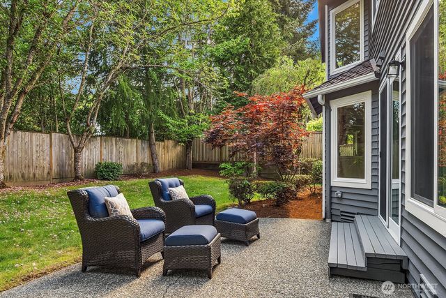 23203 NE 18th Place, Sammamish, WA 98074
