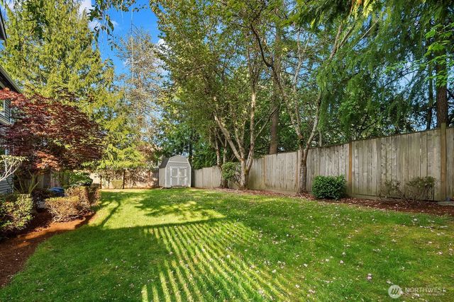 23203 NE 18th Place, Sammamish, WA 98074