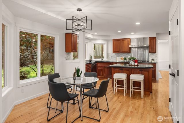 23203 NE 18th Place, Sammamish, WA 98074