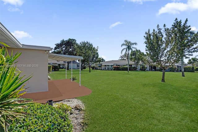 8914 Belle Aire Dr, Boca Raton, FL 33433