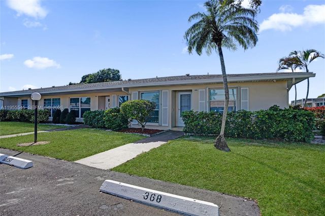 8914 Belle Aire Dr, Boca Raton, FL 33433