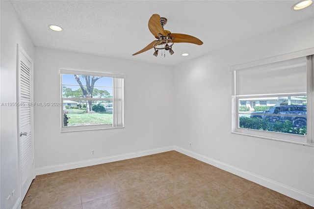 8914 Belle Aire Dr, Boca Raton, FL 33433