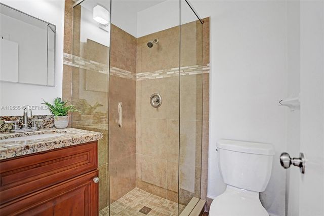 8914 Belle Aire Dr, Boca Raton, FL 33433