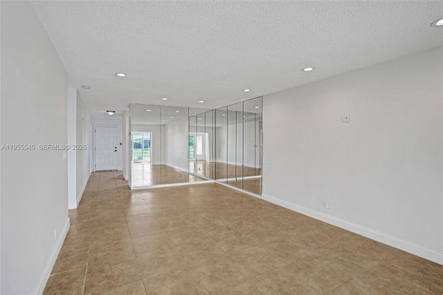 8914 Belle Aire Dr, Boca Raton, FL 33433