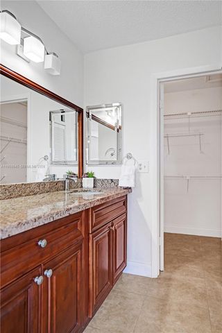 8914 Belle Aire Dr, Boca Raton, FL 33433