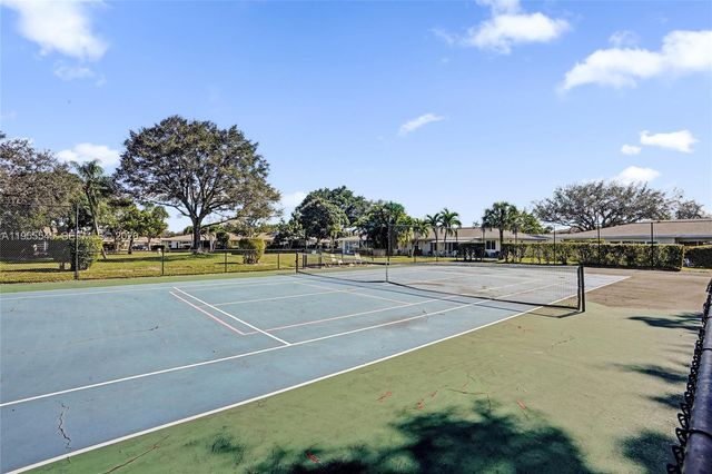 8914 Belle Aire Dr, Boca Raton, FL 33433