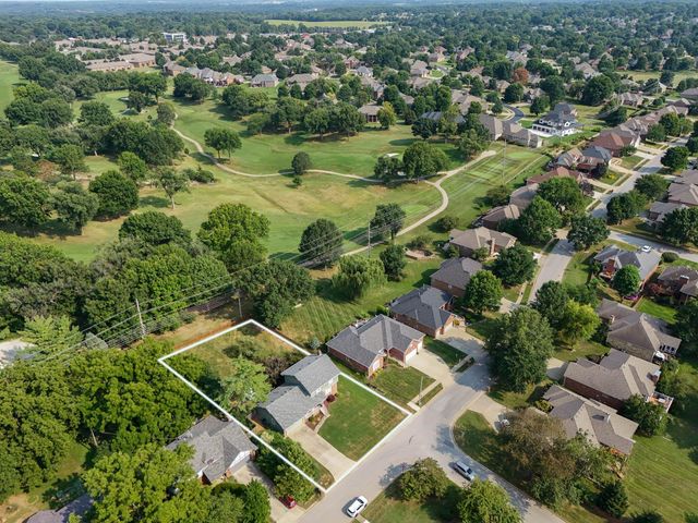 4544 S Holland Avenue, Springfield, MO 65810