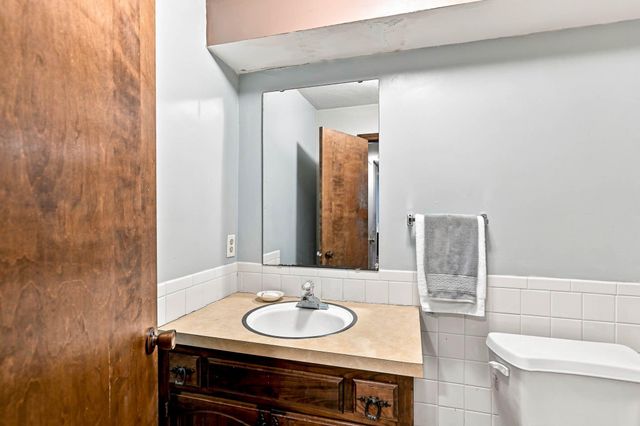 4544 S Holland Avenue, Springfield, MO 65810