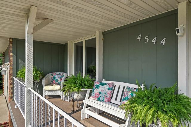 4544 S Holland Avenue, Springfield, MO 65810