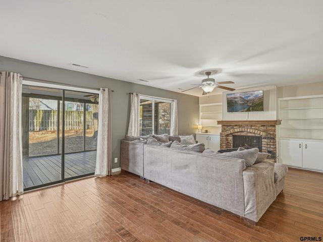 504 Kountze Memorial Drive, Bellevue, NE 68005