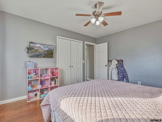 504 Kountze Memorial Drive, Bellevue, NE 68005