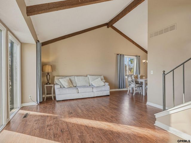 504 Kountze Memorial Drive, Bellevue, NE 68005