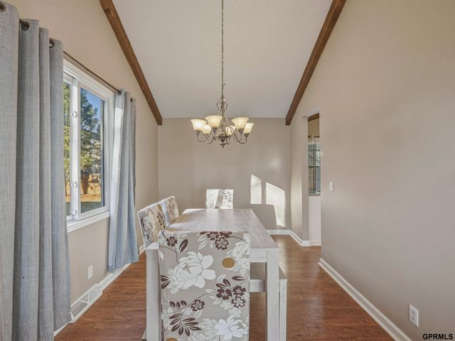 504 Kountze Memorial Drive, Bellevue, NE 68005