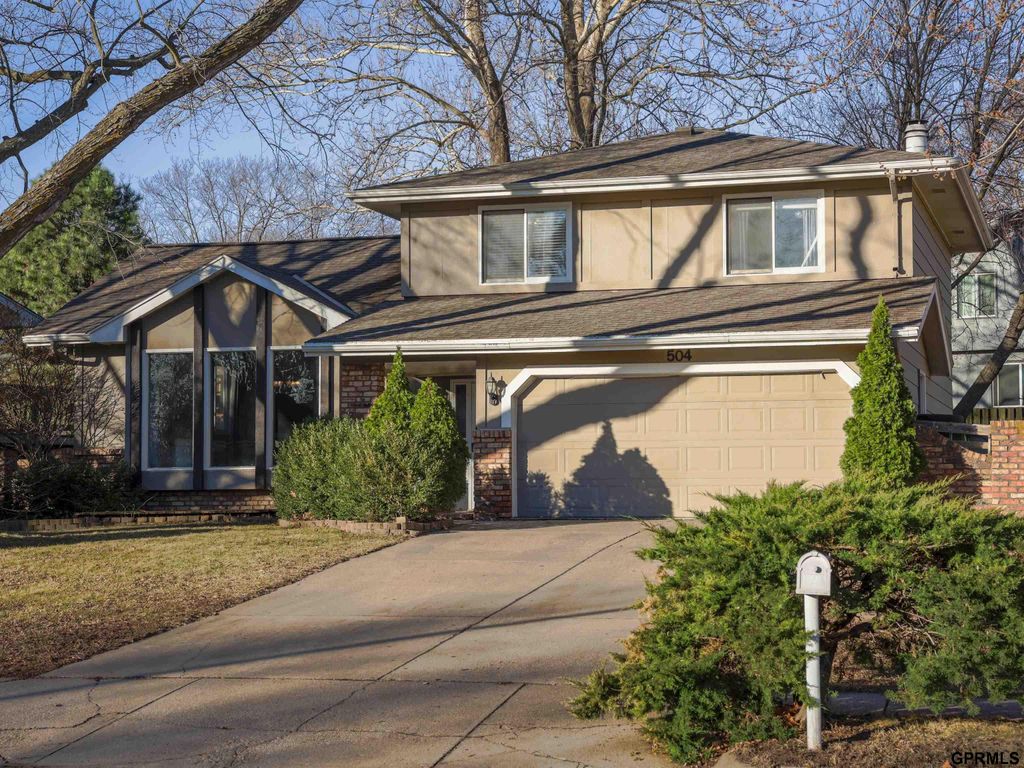 504 Kountze Memorial Drive, Bellevue, NE 68005