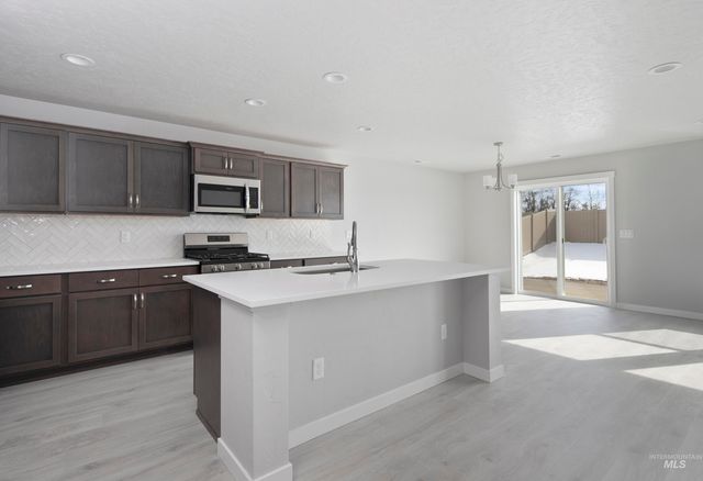 19375 Snowyside Way, Caldwell, ID 83605