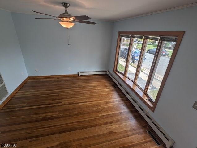 111 E 13Th St, Linden City, NJ 07036