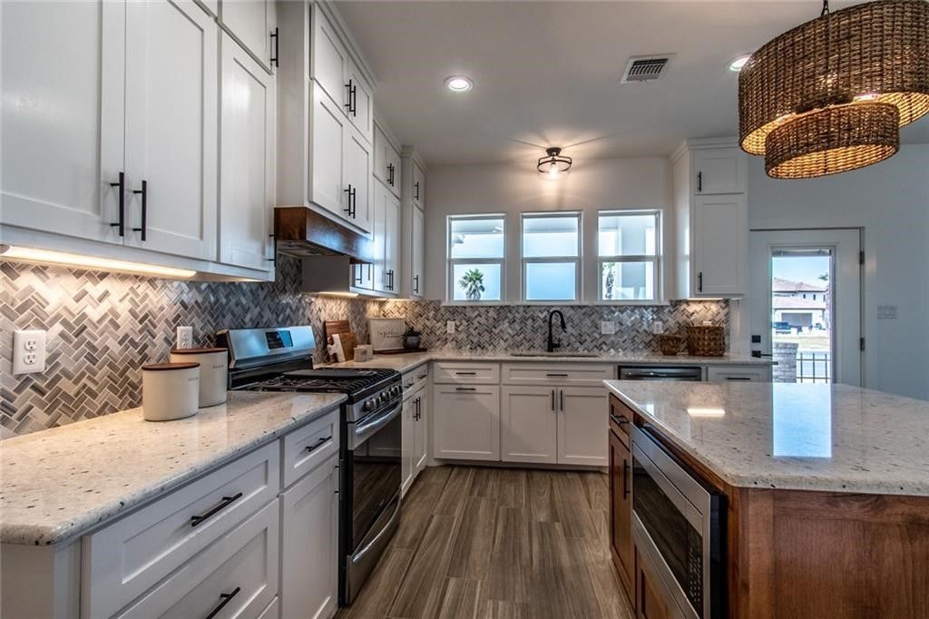 14514 W Chesapeake, Corpus Christi, TX 78418 — photo 2
