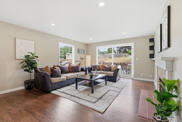21020 98th Avenue S, Kent, WA 98031