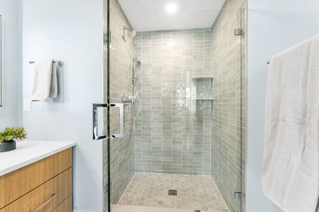 34 Oak Street 103, Boston, MA 02136