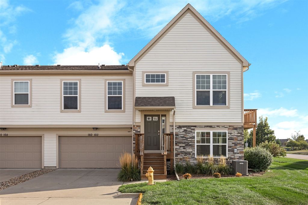 160 80th Street 103, West Des Moines, IA 50266