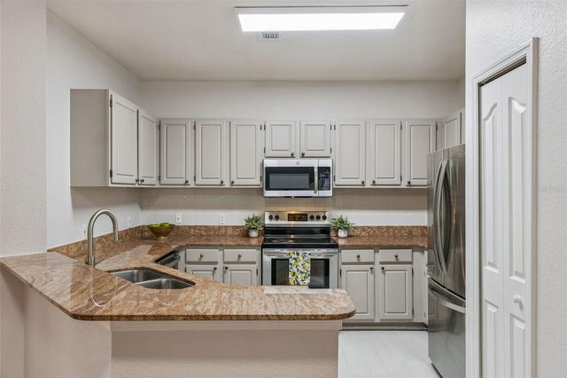 1927 LEGACY COVE DRIVE 1927, Maitland, FL 32751