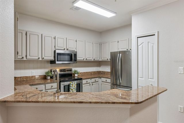 1927 LEGACY COVE DRIVE 1927, Maitland, FL 32751
