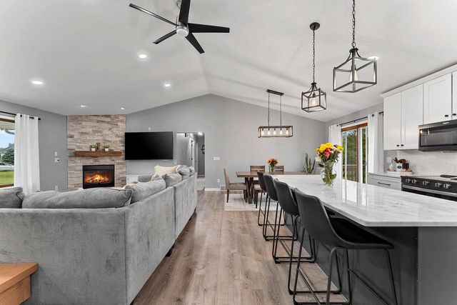 5865 CLOVER VALLEY DRIVE, New Franken, WI 54229