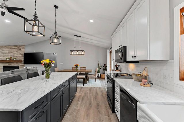 5865 CLOVER VALLEY DRIVE, New Franken, WI 54229