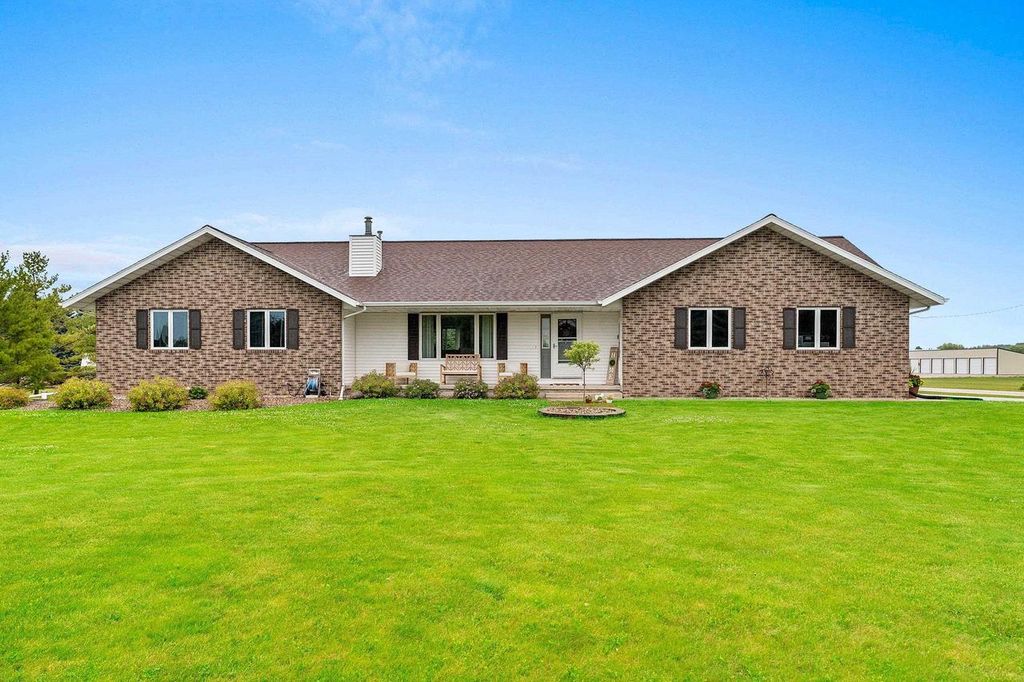 5865 CLOVER VALLEY DRIVE, New Franken, WI 54229