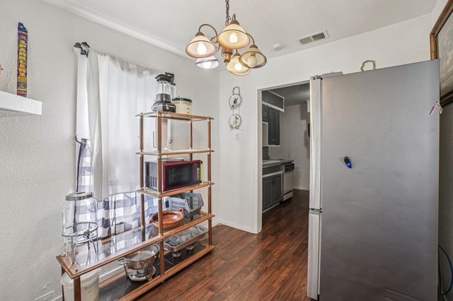 3737 Willing Avenue, Fort Worth, TX 76110